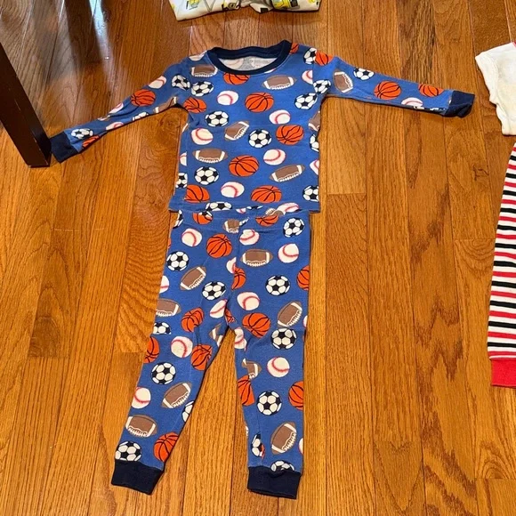 18M Pajama Set Bundle – 14 total Pieces - Picture 7 of 13